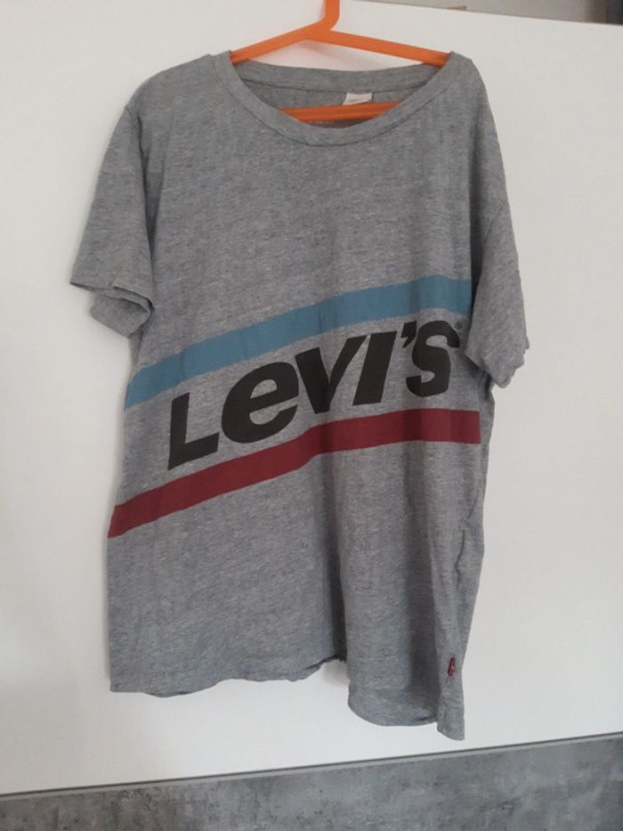 Tshirt levis