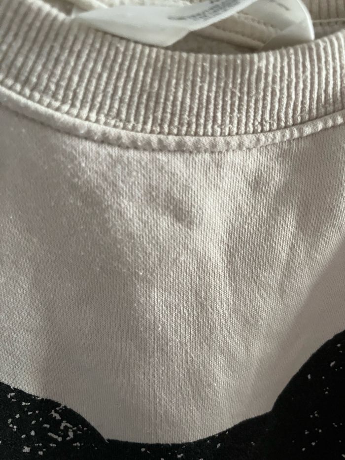Sweat-shirt fille hm taille 9/10 ans - photo numéro 2