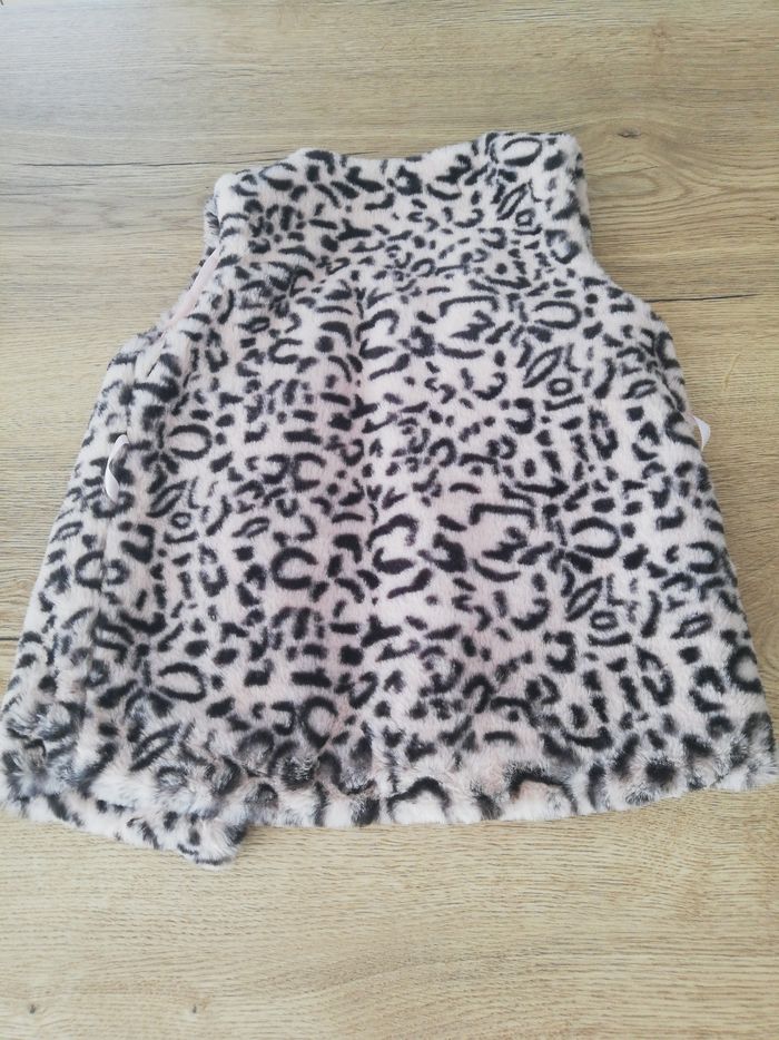 Veste fille 8 ans sans manche - photo numéro 2