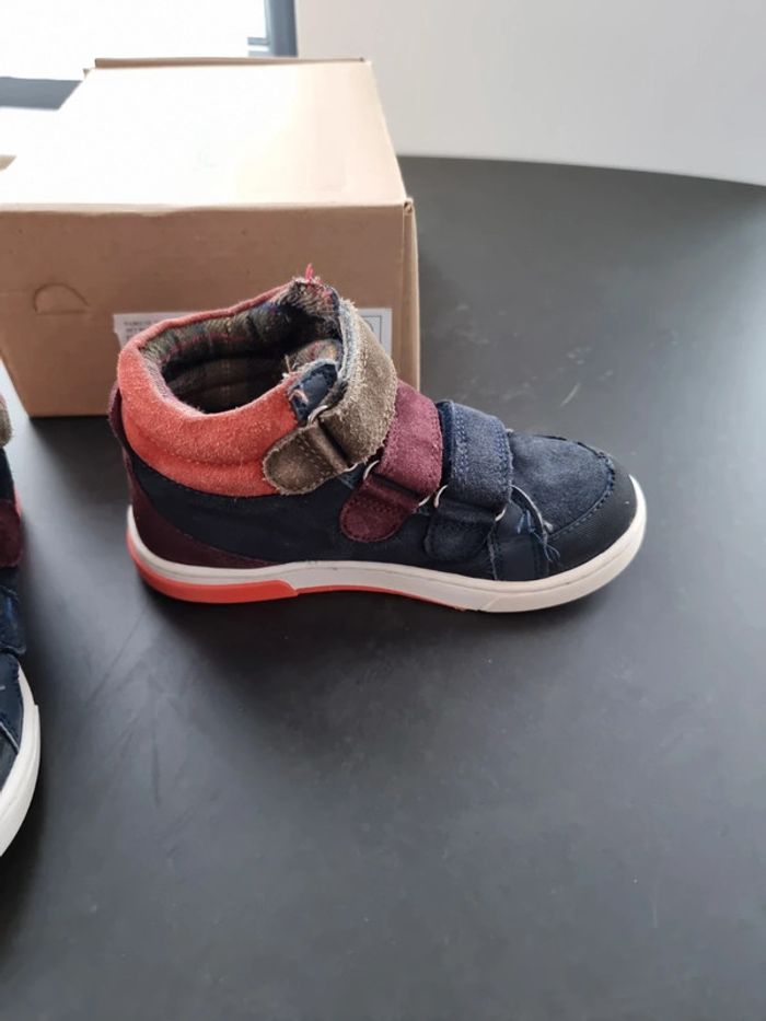 Baskets tout cuir véritable pointure 28 - photo numéro 4