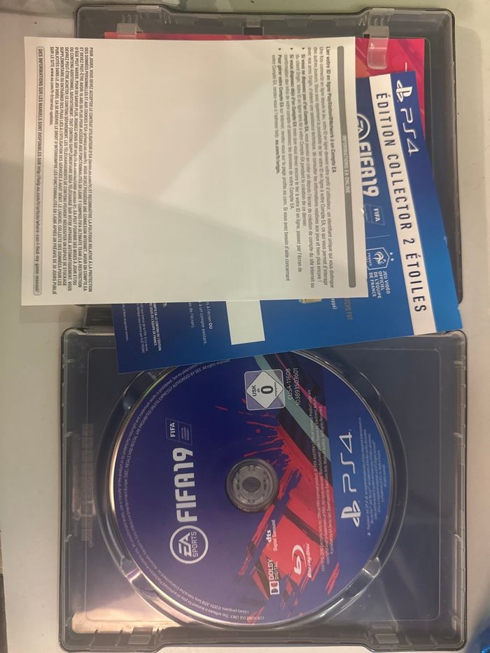Jeu ps4 fifa 2019 steelbook - photo numéro 3