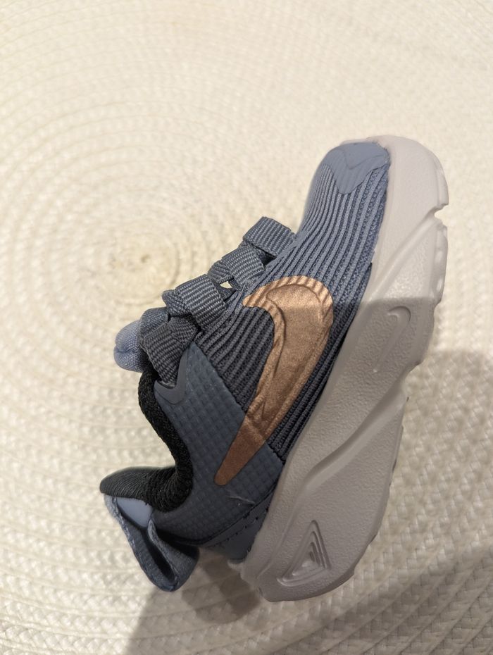 Nike neuf pointure 17 - photo numéro 3