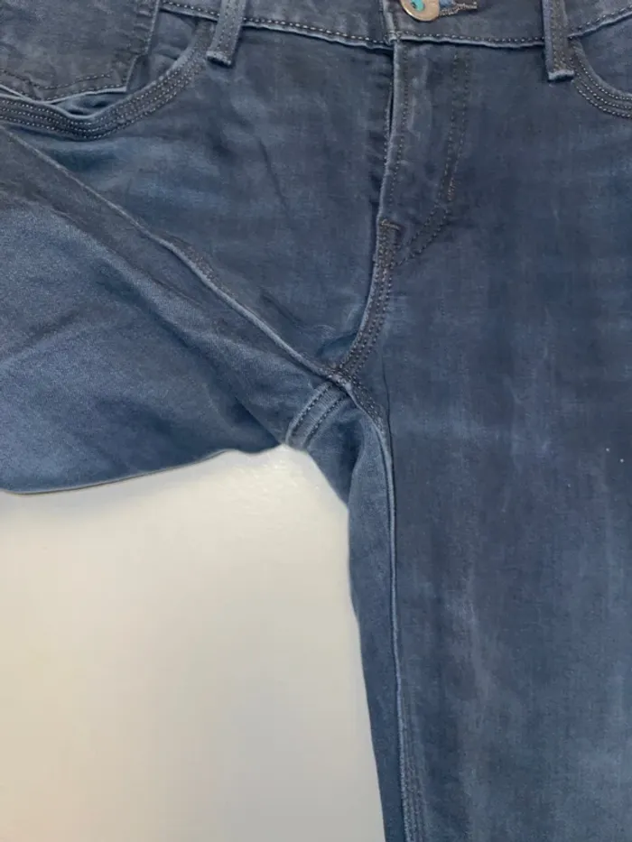Jean bleu/gris Levi’s 38 - photo numéro 4