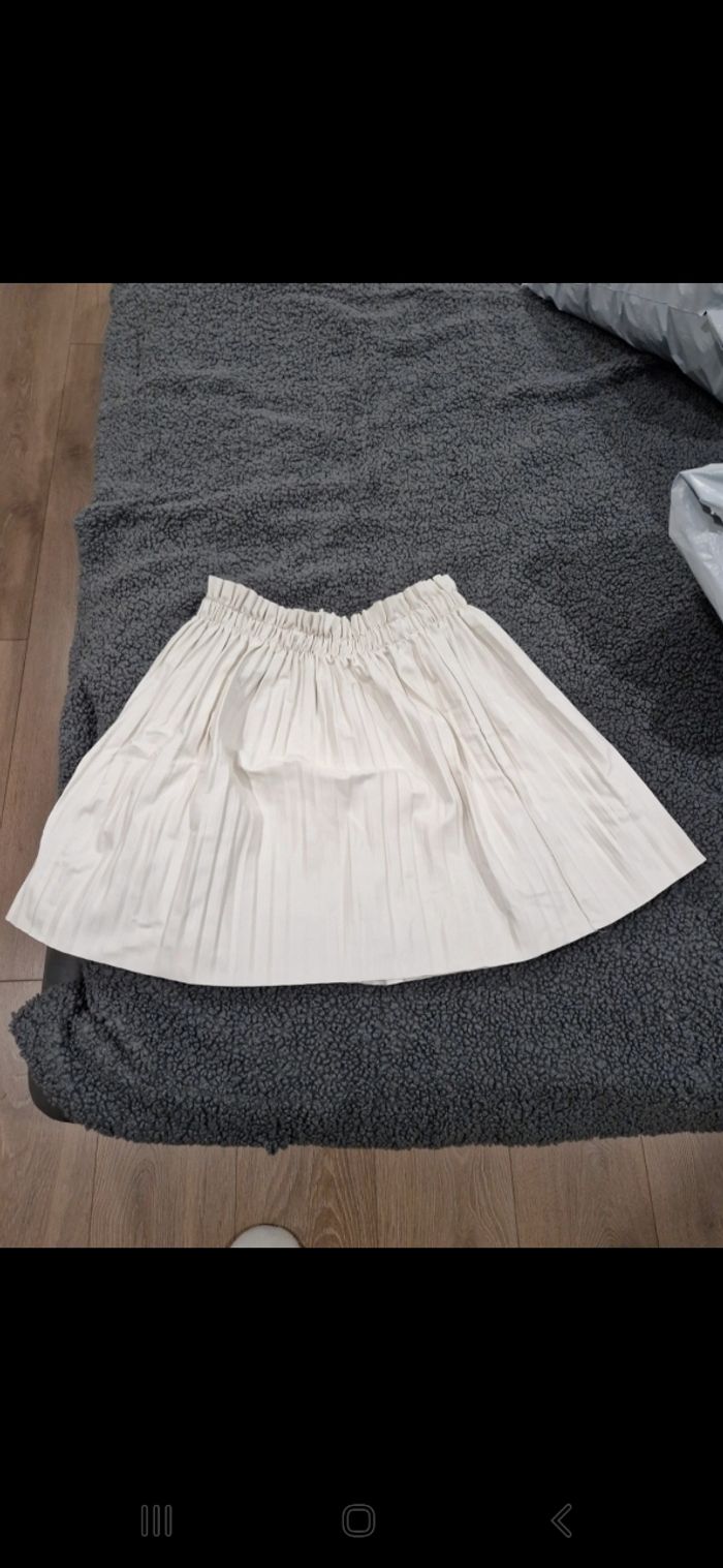 Jupe plissée blanche en simili cuir