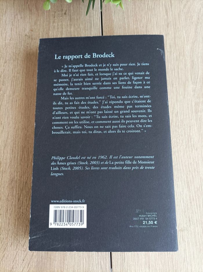 Livre le rapport de brodeck - photo numéro 3