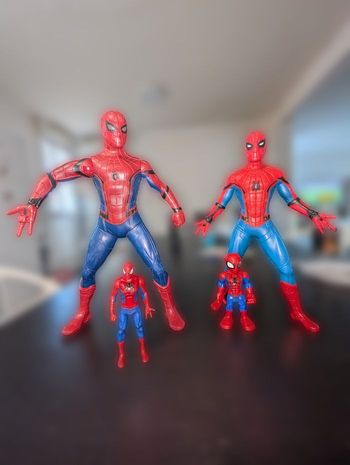 Figurines spiderman 