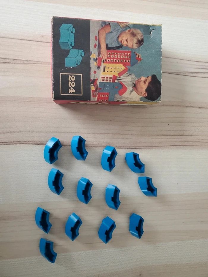 Boîte Lego system 224 vintage bleues - photo numéro 7
