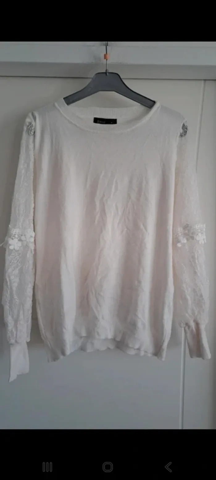 Joli pull Jovial M
