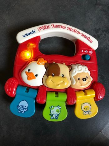 Hochet parlant et musical P’tite ferme cache cache Vtech dès 6 mois