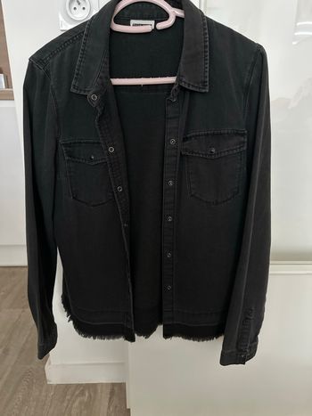 Chemise grise foncé