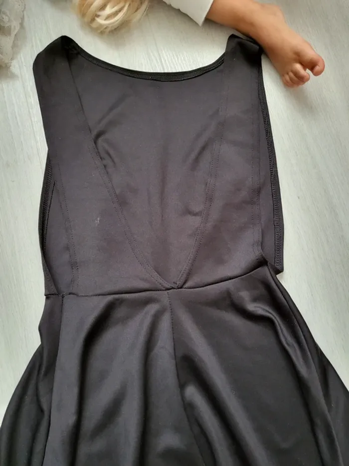 Robe dos nu noire s - photo numéro 4
