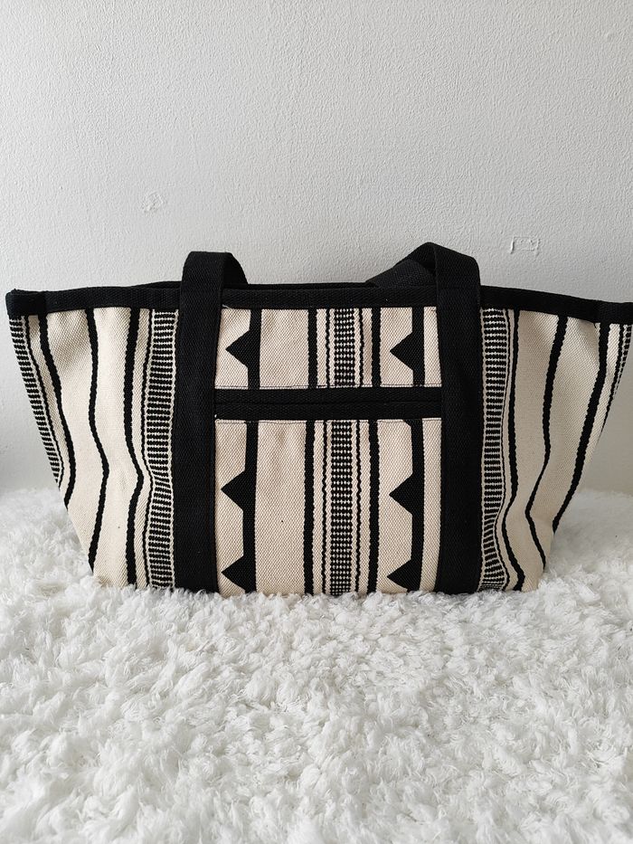 Sac cabas Isabel Marant en toile beige et noir - photo numéro 5