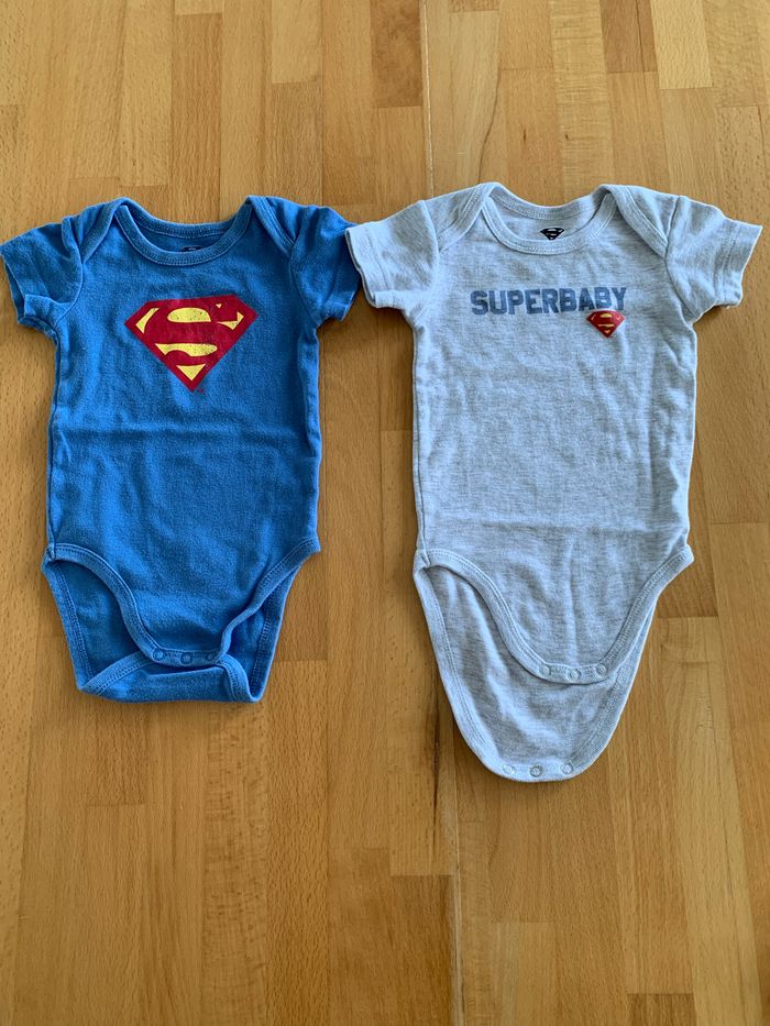 Lot 2 bodies garçons 9 mois