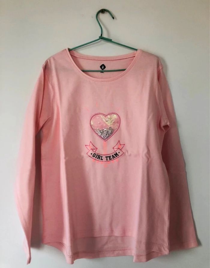 Tee-shirt à manches longues fille rose coeur 8 ans - photo numéro 2