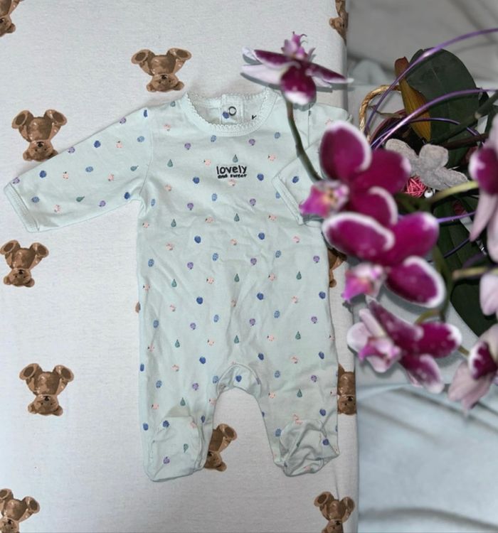 Pyjama léger taille 1 mois