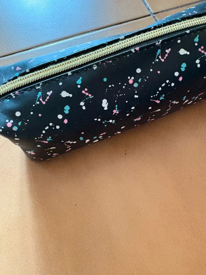 Trousse neuve - photo numéro 3