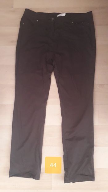 Pantalon droit 44