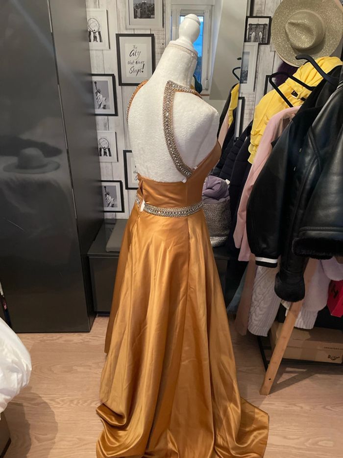 Robe de soirée - photo numéro 3