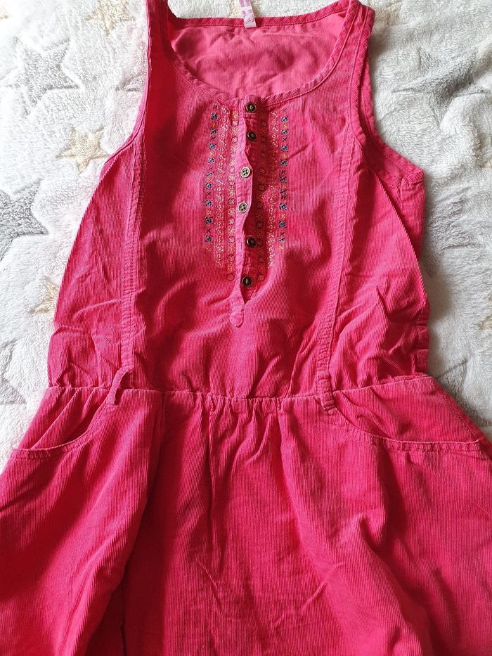 Robe en velours rose