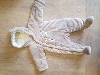 combinaison Winnie l'ourson beige 1-3 mois disney