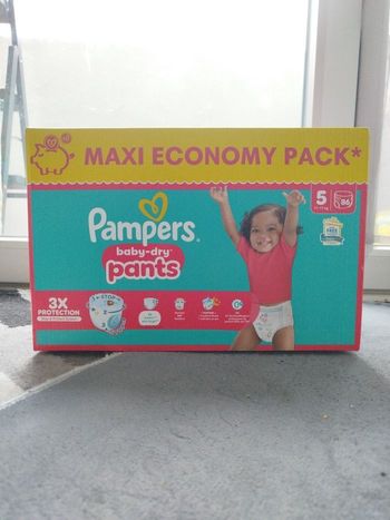 1 carton pampers taille 5