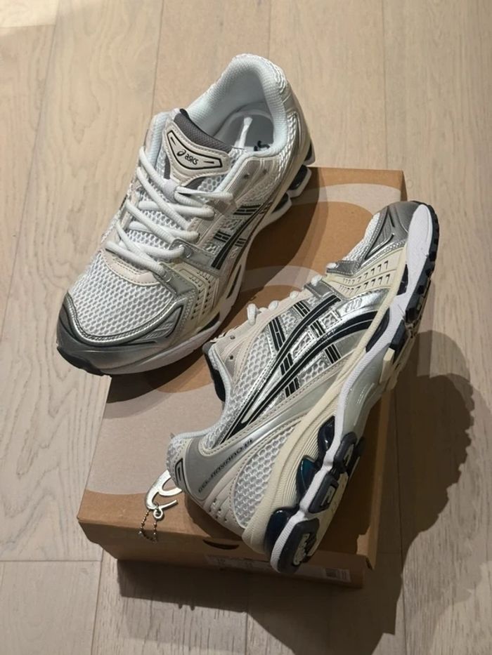 Asics Gel NYC Kayano 14 Taille 40 - photo numéro 2