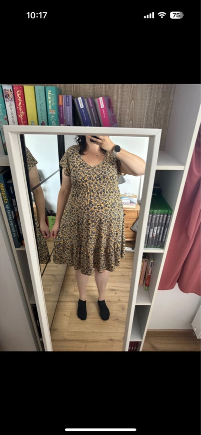 Robe jaune - photo numéro 7