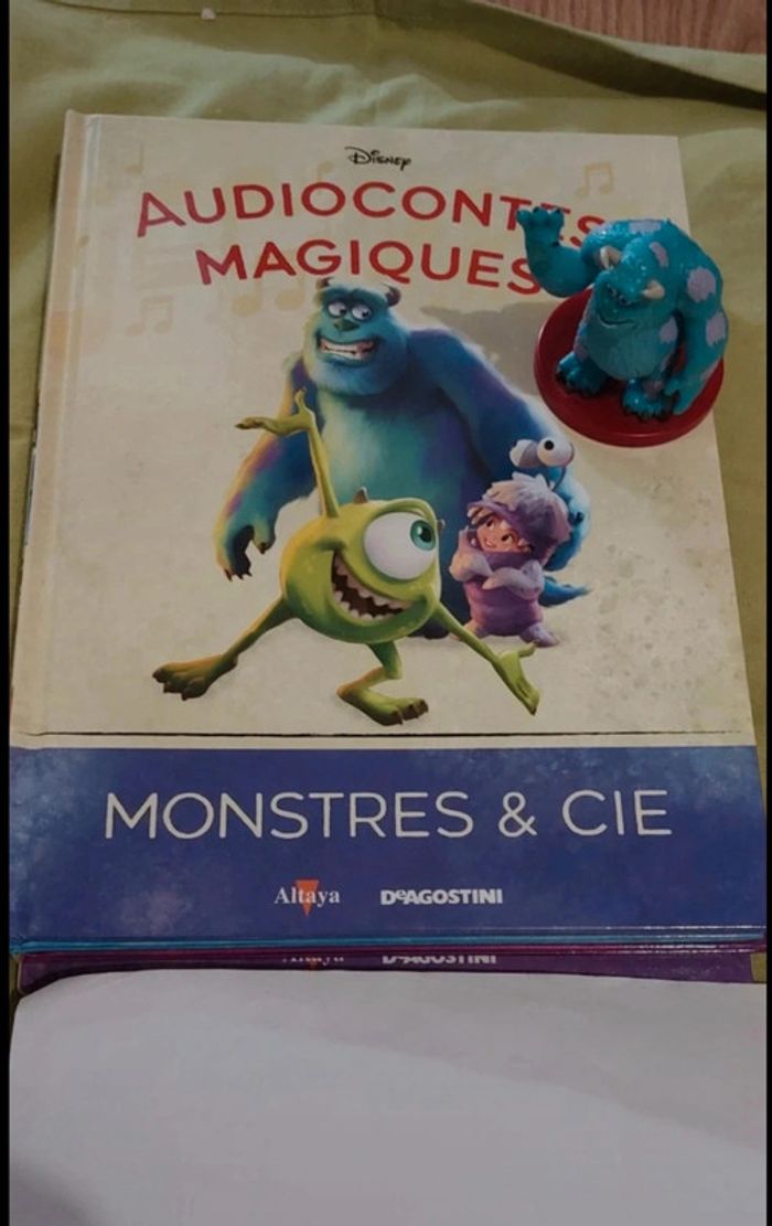 Monstres et cie collection audiocontes Magiques Disney Altaya audio conte magic livre & figurine