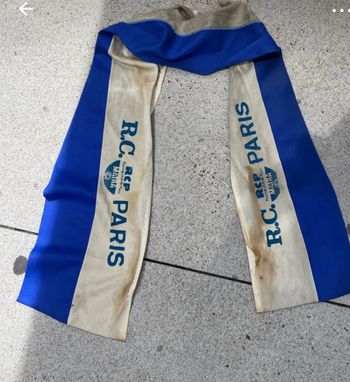Écharpe de foot du Paris RC Matra