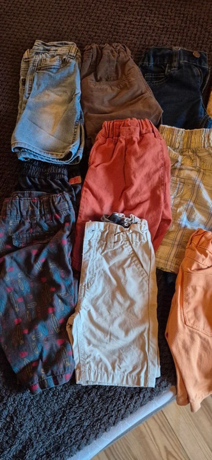 Short 3 ans