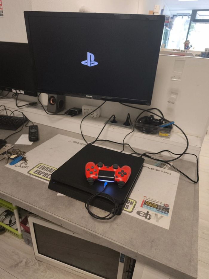 Ps4 slim 1to + 1 manette + cables - photo numéro 6