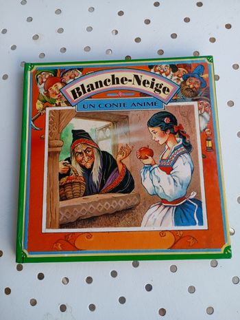 Livre animé Blanche neige en relief