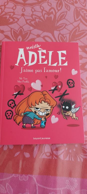 Mortelle adele j aime pas l amour.
