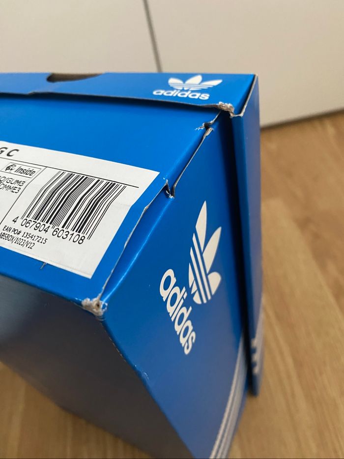 Baskets Adidas Samba pointure 31 1/2 - photo numéro 10