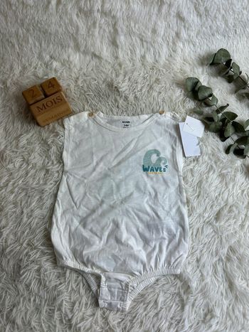 Body / barboteuse blanche Kiabi taille 6 mois