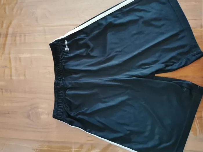 Short de foot Juventus de Turin - photo numéro 3