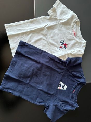 Lot 2 t-shirt Mickey 18-24 mois bleu et blanc