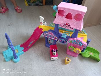 Minnie vetch circuit avec sa tut tut