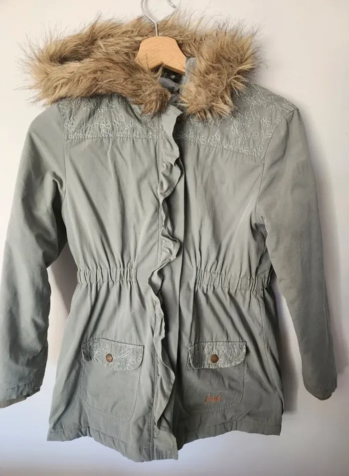 manteau capuche fourrure veste kaki vert Creeks taille 10 ans excellent état