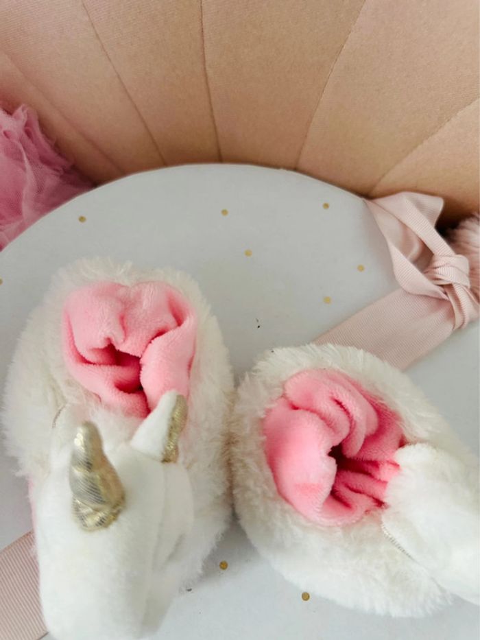Chaussons doudou licorne bébé - photo numéro 6