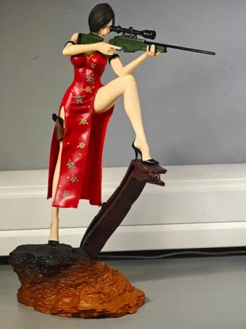 Figurine Resident Evil : Ada Wong 32cm neuve sans boîte