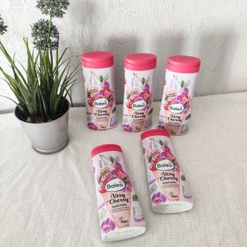 Balea DM 5 Gels Douche Very Cherry Cerise et Fruit du Dragon 300ml