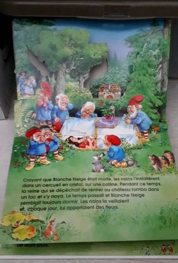 Livre pop up blanche neige - photo numéro 2
