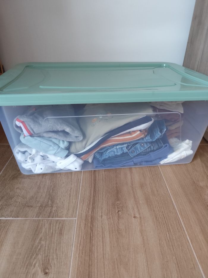 Lot de vêtements