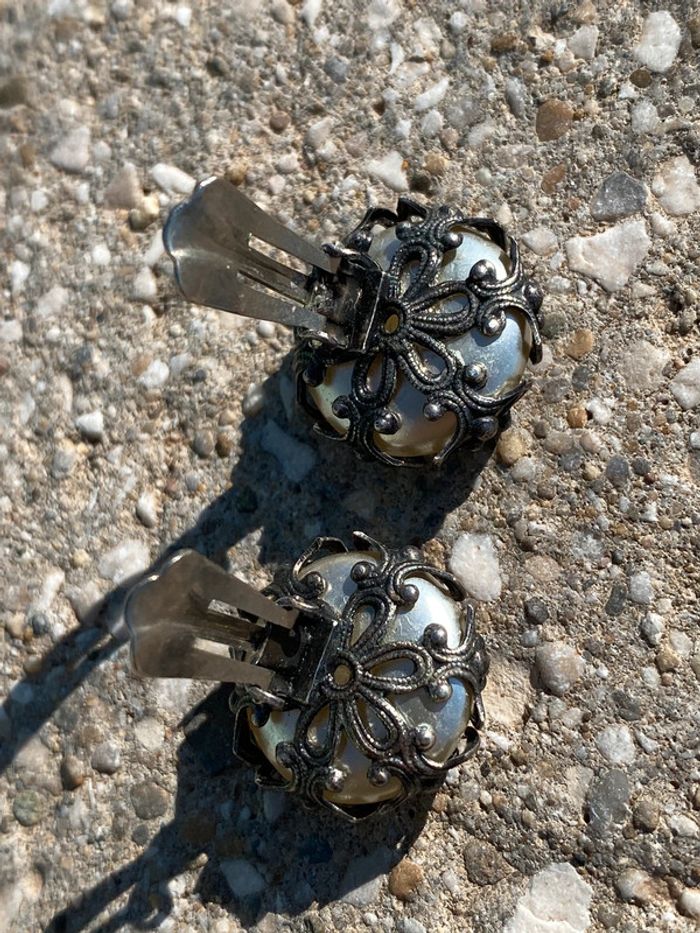 Boucles d’oreilles à pinces dentelle en métal vintage - photo numéro 4