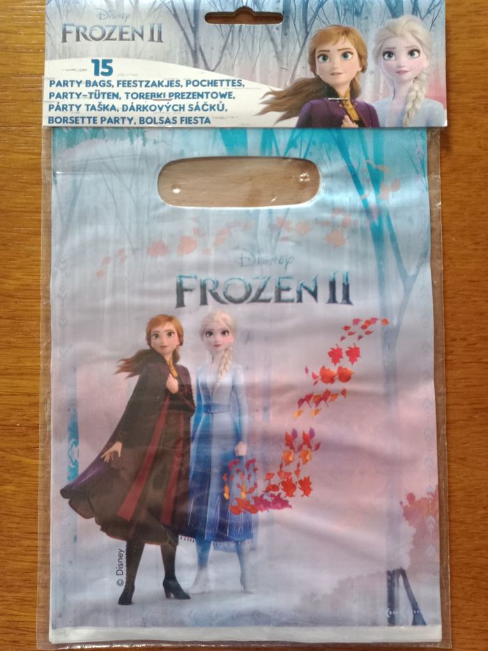 Lot de 15 Sachets de bonbons neuf la reine des neiges Disney Beebs