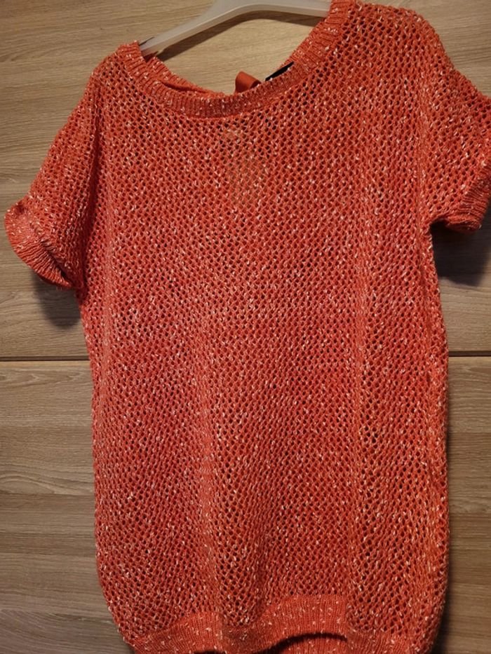 Top effet grandes mailles orange