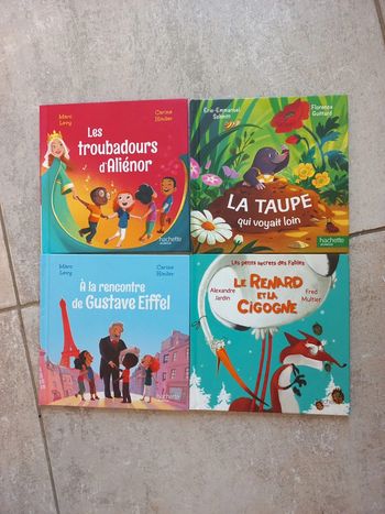 Lot de 4 livres mcdo
