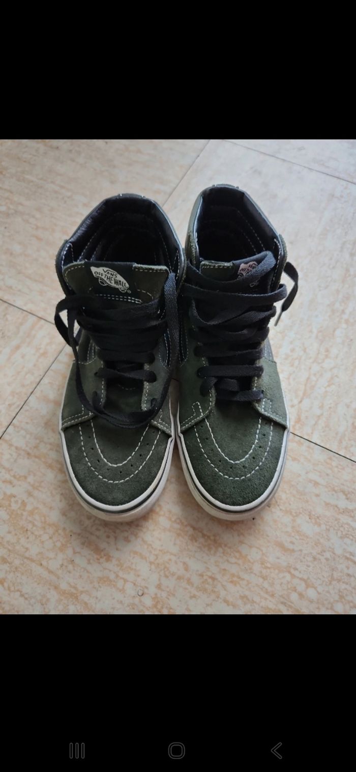 Baskets à lacets