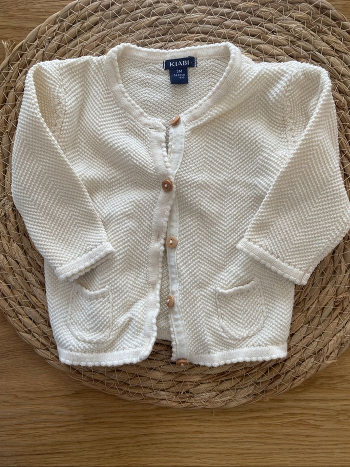 Cardigan / pull bébé fille